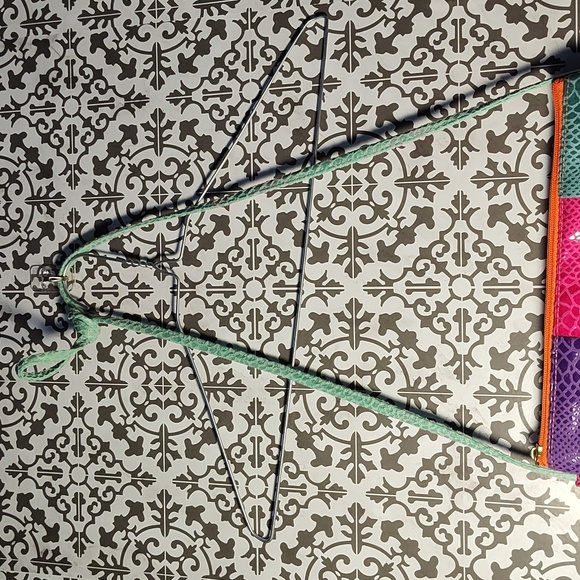 Pinky Purse With Strap Made In AMERICA - Picture 3 of 11